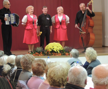 Posedenie s dôchodcami 26.10.2015