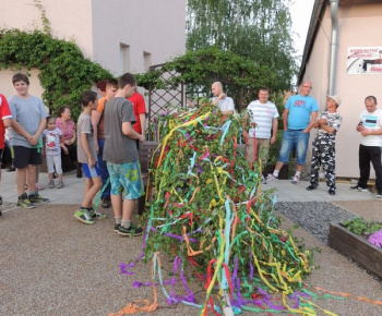 Stavanie mája 2013