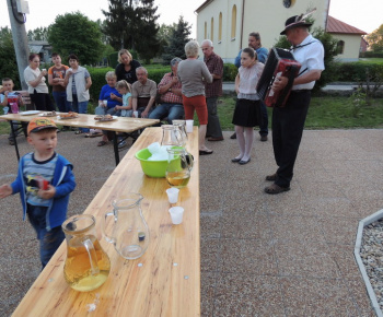Stavanie mája 2013