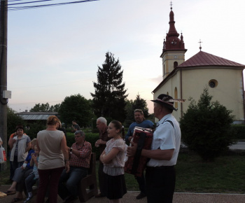 Stavanie mája 2013