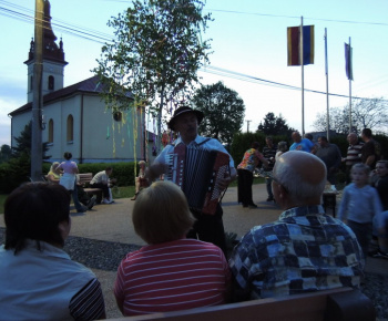 Stavanie mája 2013