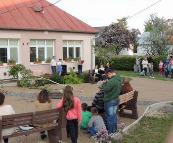 Máj 2014