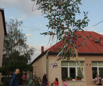 Máj 2014