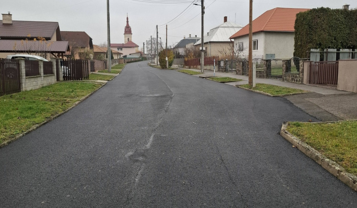Rekonštrukcia časti miestnych komunikácii v obci Hažín