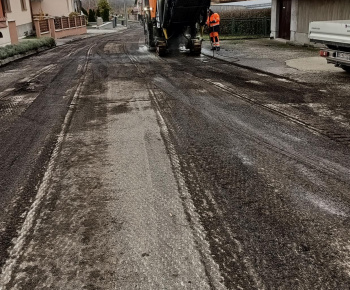 Rekonštrukcia časti miestnych komunikácii v obci Hažín