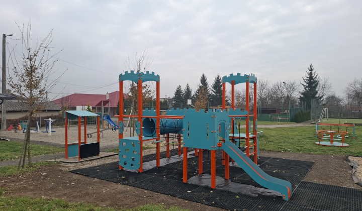 Ihriská, športoviská a fitnes