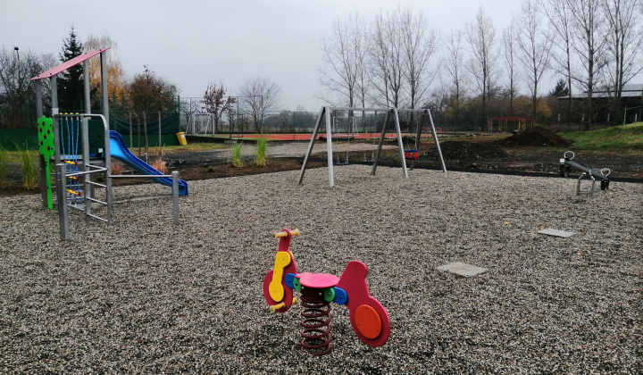 Ihriská, športoviská a fitnes