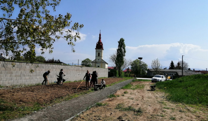 Projekt KSK : Hažín - revitalizácia obce - Komunitná prírodná zá