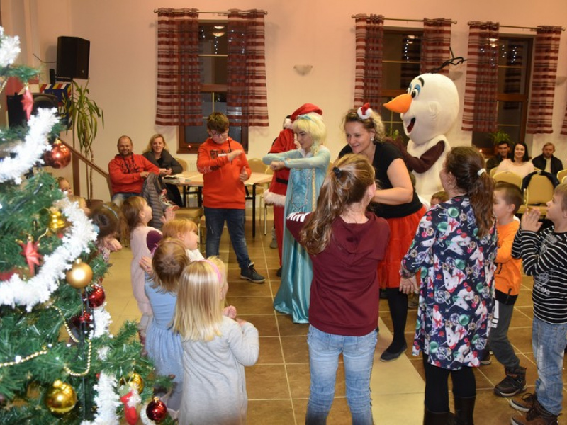 Stavanie mája 2013