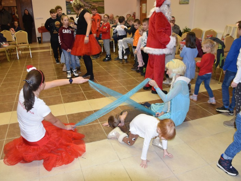 Stavanie mája 2013