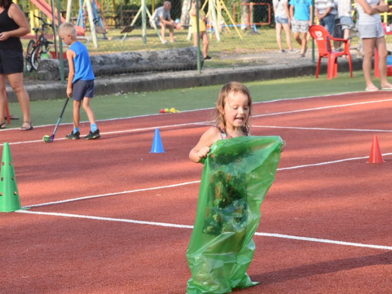 Stavanie mája 2013