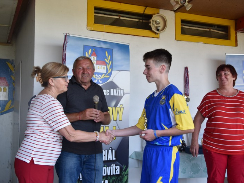 Stavanie mája 2013