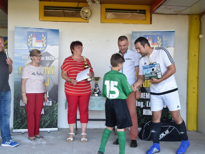 Stavanie mája 2013