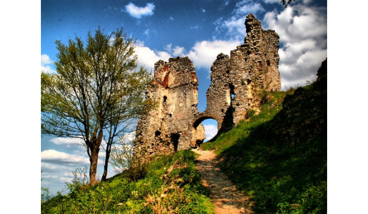 Tibava castle ruin